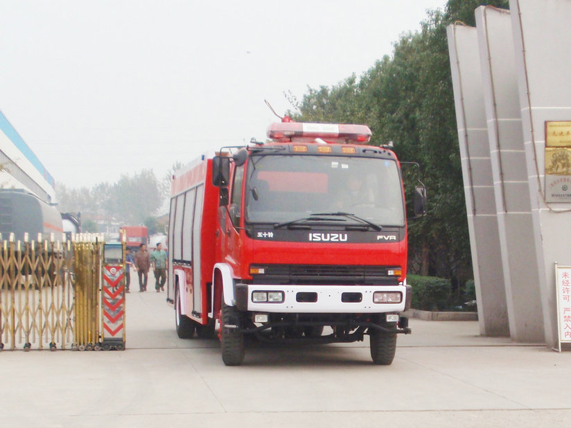  Isuzu 6000L fire truck