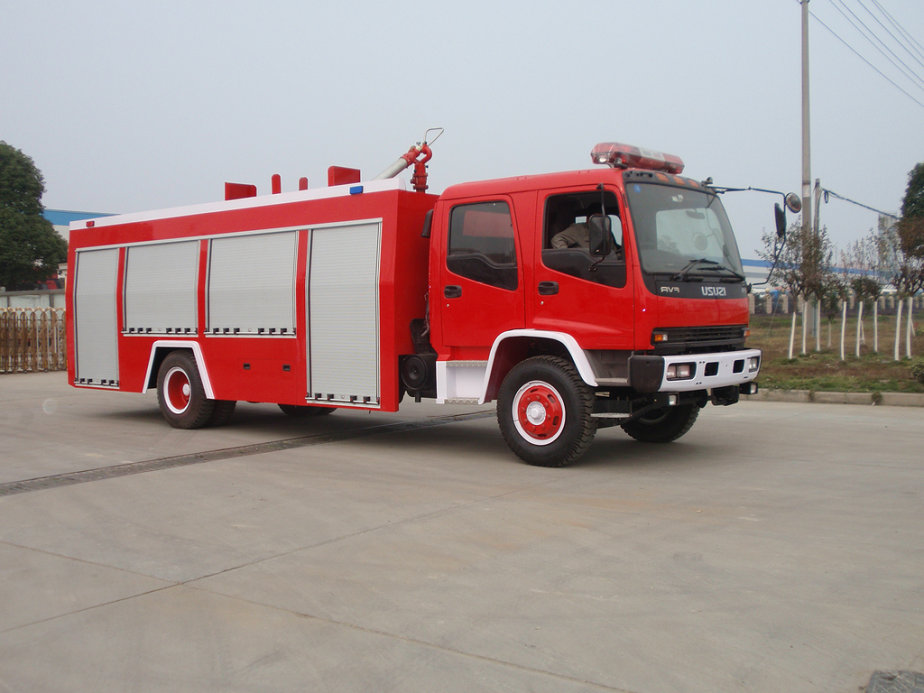 Isuzu fvr water tank fire truck