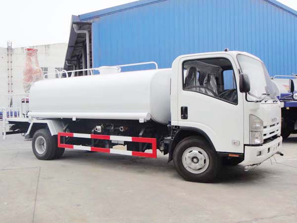 Isuzu elf 700p water bowser truck 8000L send to Angola 