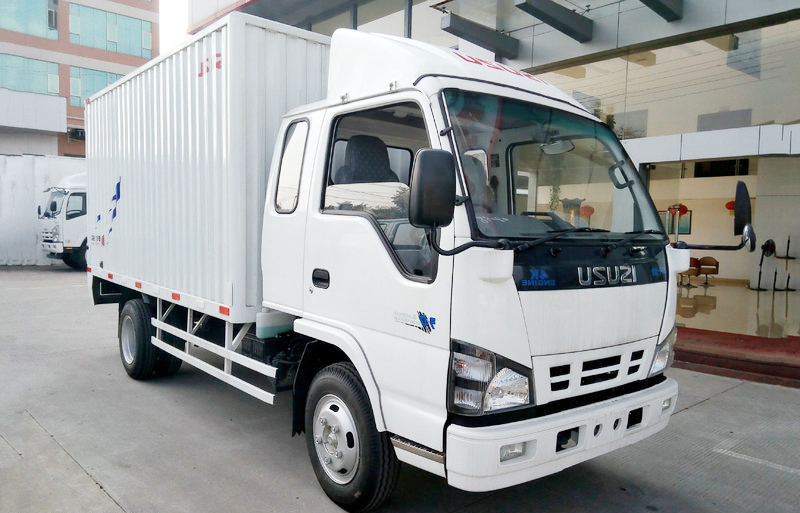 Isuzu 600P white color cargo van truck