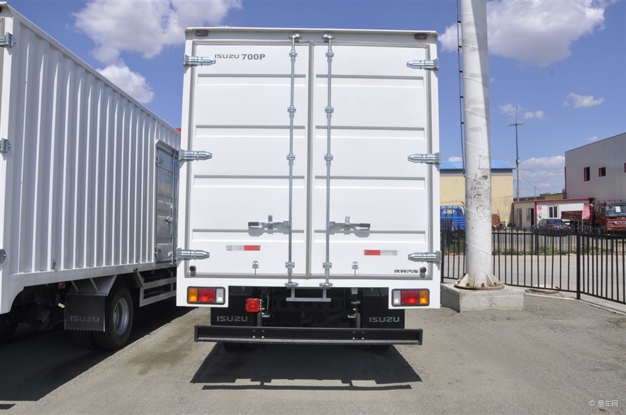 ISUZU ELF van truck 7Tons