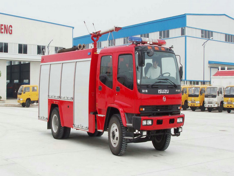 6cbm Isuzu foam tankwater tank fire fighting truck