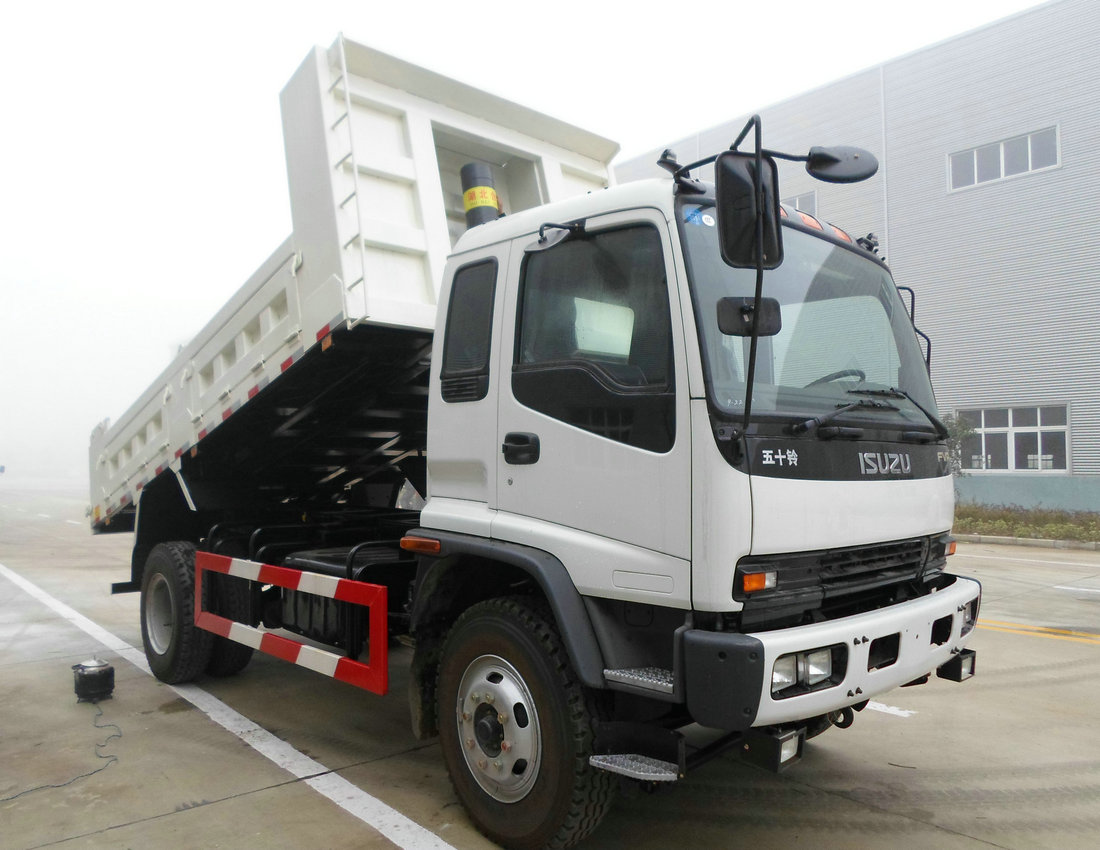 ISUZU 4x2 FVR tipper truck 