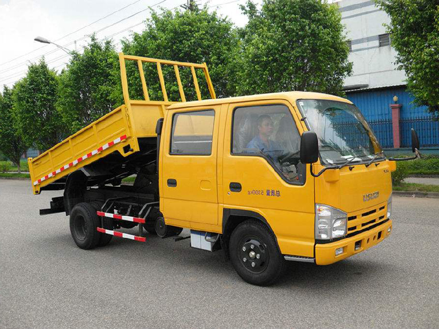 Isuzu dump truck tipper 4 tons
