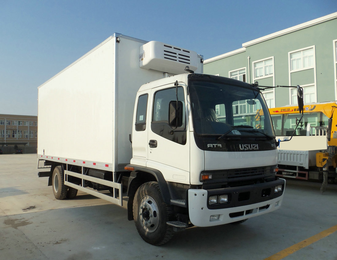 ISUZU FTR  refrigerator wagon