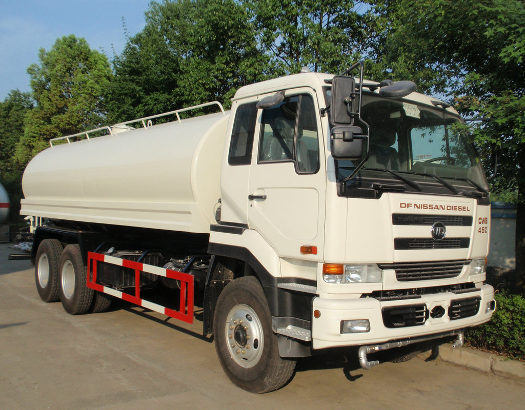 Nissan water bowser truck 22000L  